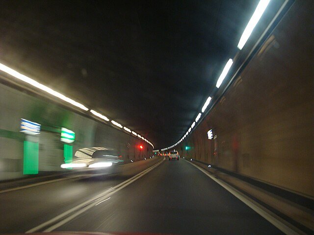 Shinku La Tunnel